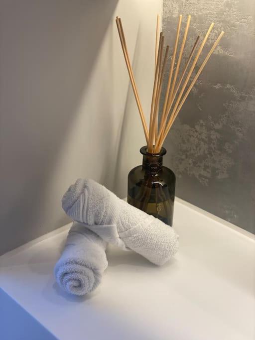 Luxury Georgian Apartment - 5 Minute Walk To Spa Bath Ngoại thất bức ảnh