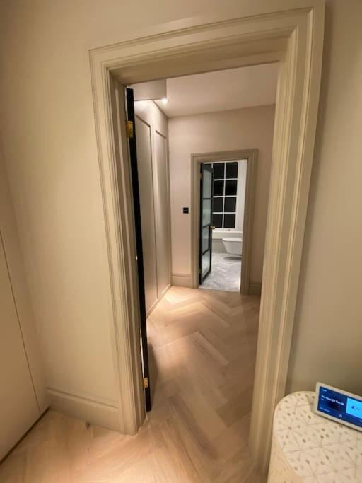 Luxury Georgian Apartment - 5 Minute Walk To Spa Bath Ngoại thất bức ảnh