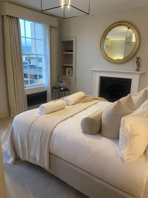 Luxury Georgian Apartment - 5 Minute Walk To Spa Bath Ngoại thất bức ảnh