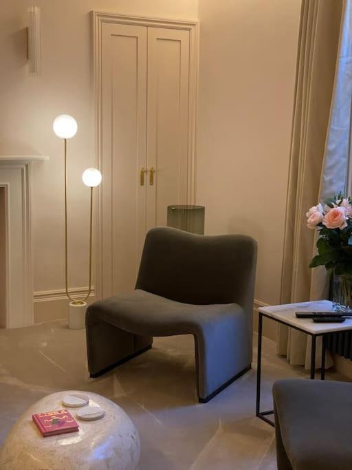 Luxury Georgian Apartment - 5 Minute Walk To Spa Bath Ngoại thất bức ảnh