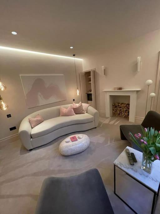 Luxury Georgian Apartment - 5 Minute Walk To Spa Bath Ngoại thất bức ảnh